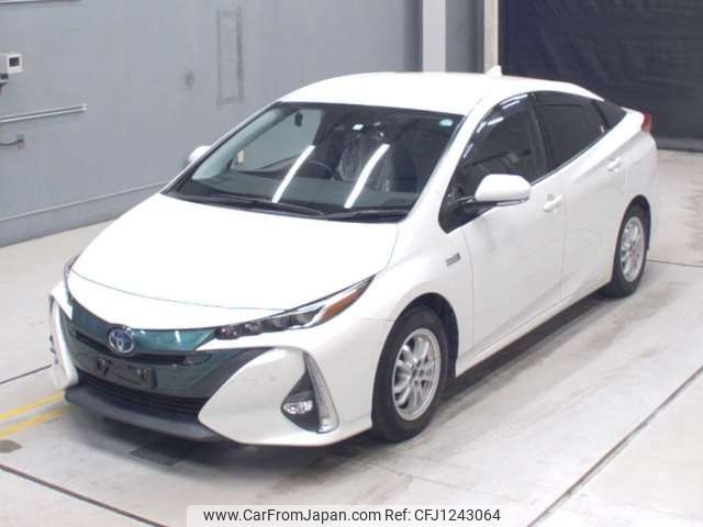 toyota prius-phv 2018 -TOYOTA--Prius PHV DLA-ZVW52--ZVW52-3051566---TOYOTA--Prius PHV DLA-ZVW52--ZVW52-3051566- image 1