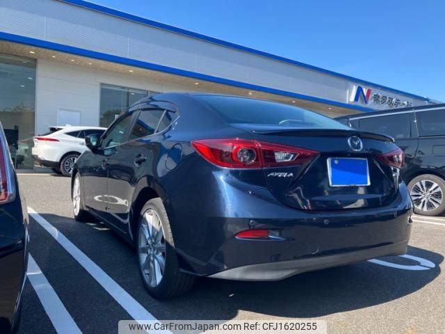 mazda axela 2016 CFJ1620255 image 2