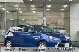 toyota aqua 2023 -TOYOTA--AQUA 6AA-MXPK11--MXPK11-2151831---TOYOTA--AQUA 6AA-MXPK11--MXPK11-2151831-