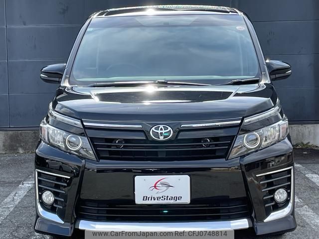 toyota voxy 2014 quick_quick_ZRR80W_ZRR80-0068668 image 2