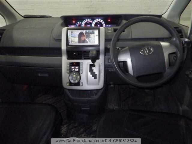 toyota voxy 2008 TE551 image 2