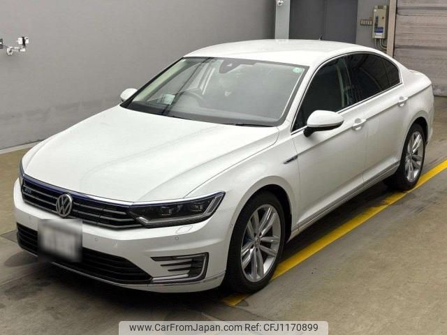 volkswagen passat 2016 quick_quick_DLA-3CCUK_WVWZZZ3CZHE055534 image 1