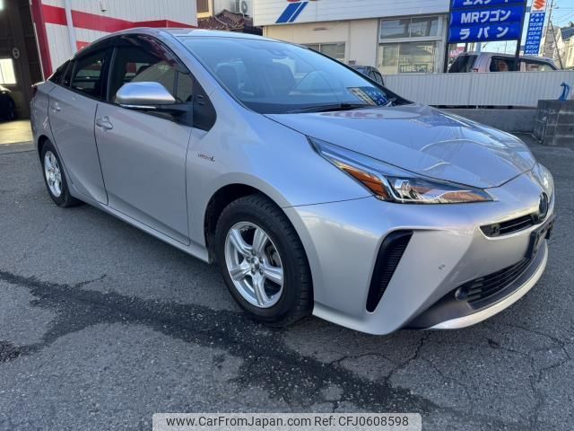 toyota prius 2019 quick_quick_DAA-ZVW51_6125560 image 2