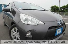 toyota aqua 2013 646828-Y2025050301F-21