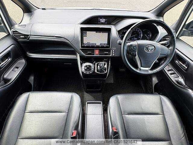 toyota esquire 2017 CFJ1521642 image 1