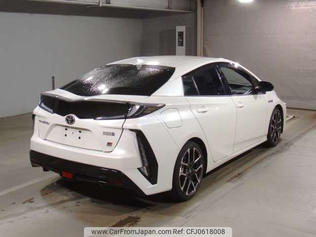 toyota prius-phv 2018 -TOYOTA--Prius PHV DLA-ZVW52--ZVW52-3066608---TOYOTA--Prius PHV DLA-ZVW52--ZVW52-3066608- image 2