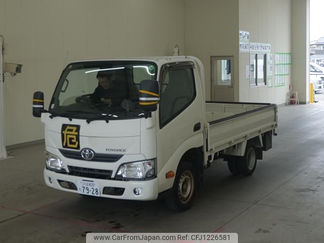 toyota toyoace 2017 GOO_NET_EXCHANGE_0501894A30250531W001 image 1