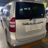 toyota noah 2010 CFJ1548795 image 10