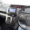 toyota voxy 2012 quick_quick_DBA-ZRR70W_0507695 image 17