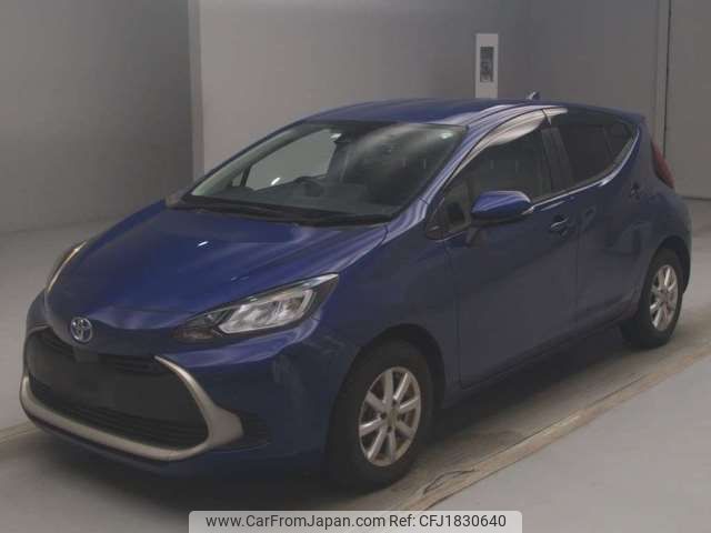 toyota aqua 2023 CFJ1830640 image 1