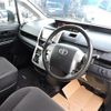toyota voxy 2010 CFJ1670426 image 49