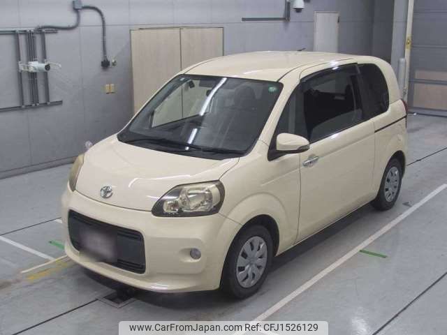 toyota porte 2012 CFJ1526129 image 1
