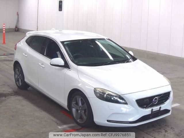 volvo v40 2013 quick_quick_DBA-MB4164T_YV1MV485BD2058133 image 1