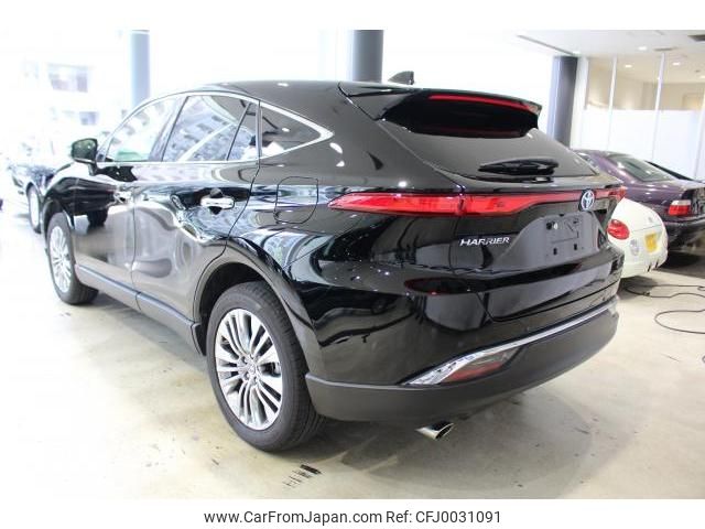 toyota harrier-hybrid 2021 quick_quick_6AA-AXUH80_0031922 image 2