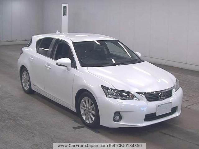 lexus ct 2013 quick_quick_DAA-ZWA10_ZWA10-2167243 image 1