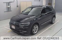 volkswagen tiguan 2018 -VOLKSWAGEN--VW Tiguan 5NDFGF-WVGZZZ5NZKW803519---VOLKSWAGEN--VW Tiguan 5NDFGF-WVGZZZ5NZKW803519-