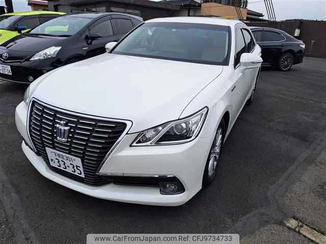 toyota crown 2013 -TOYOTA--Crown AWS210--6002303---TOYOTA--Crown AWS210--6002303- image 1