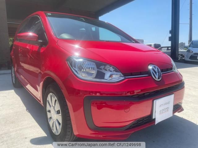 volkswagen up 2017 GOO_JP_700080342430250606001 image 1