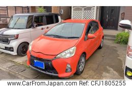 toyota aqua 2012 CFJ1805255