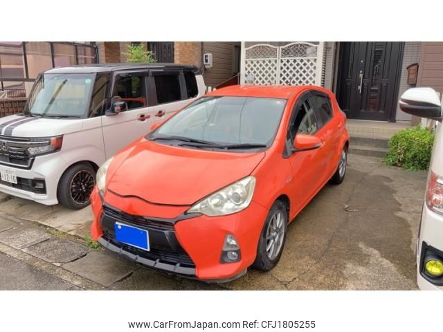 toyota aqua 2012 CFJ1805255 image 1