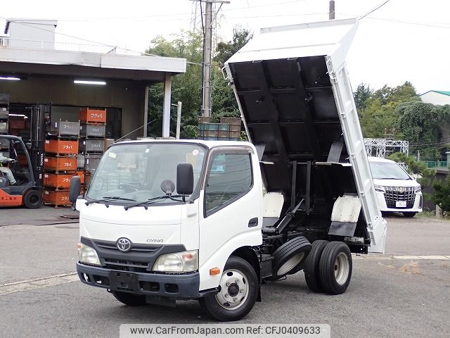 toyota dyna-truck 2012 24121909 image 1