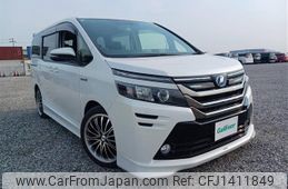 toyota voxy 2014 CFJ1411849