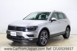 volkswagen tiguan 2018 -VOLKSWAGEN--VW Tiguan LDA-5NDFGF--WVGZZZ5NZJW957915---VOLKSWAGEN--VW Tiguan LDA-5NDFGF--WVGZZZ5NZJW957915-