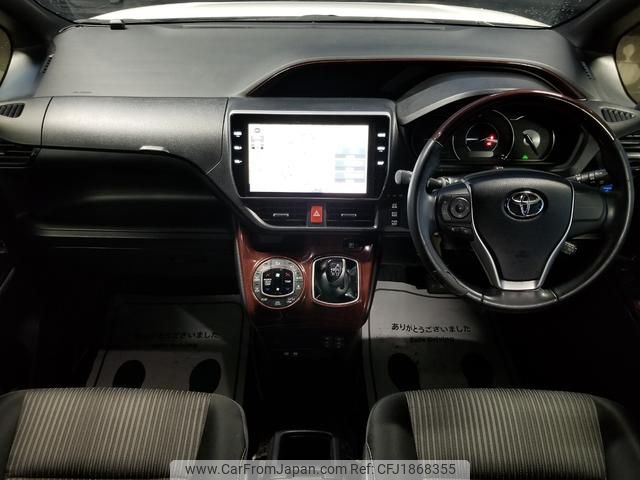 toyota voxy 2018 CFJ1868355 image 2