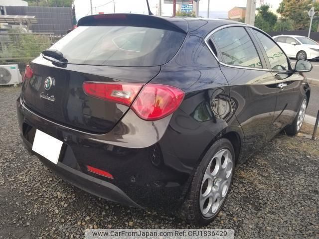 alfa-romeo giulietta 2013 CFJ1836429 image 2