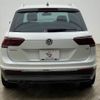 volkswagen tiguan 2017 quick_quick_ABA-5NCZE_WVGZZZ5NZHW839195 image 13