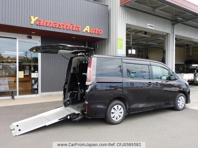 toyota noah 2018 quick_quick_ZRR80G_ZRR80-0396619 image 1