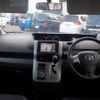 toyota voxy 2010 -TOYOTA--Voxy DBA-ZRR70W--ZRR70-0280461---TOYOTA--Voxy DBA-ZRR70W--ZRR70-0280461- image 20