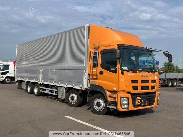 isuzu giga 2011 CFJ1465566 image 2
