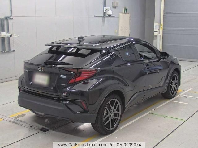 toyota c-hr 2023 quick_quick_6AA-ZYX11_ZYX11-2060910 image 2