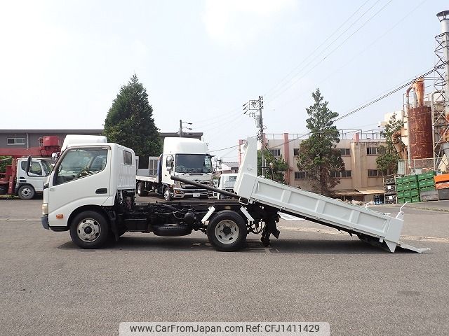 hino dutro 2010 25631306 image 2
