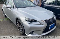 lexus is 2014 CFJ1844680