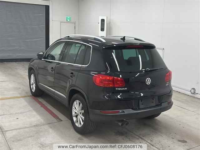 volkswagen tiguan 2013 -VOLKSWAGEN--VW Tiguan 5NCTH-WVGZZZ5NZEW039005---VOLKSWAGEN--VW Tiguan 5NCTH-WVGZZZ5NZEW039005- image 2