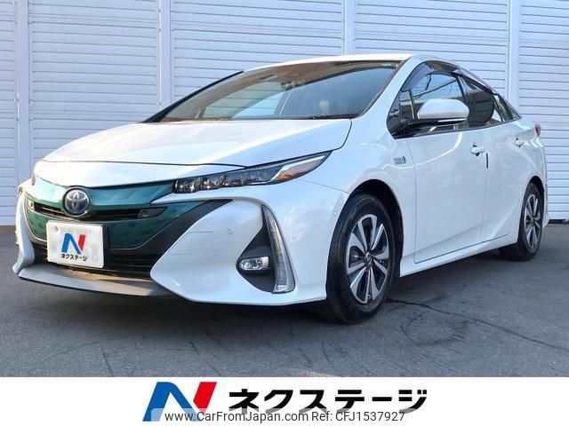 toyota prius-phv 2017 CFJ1537927 image 1