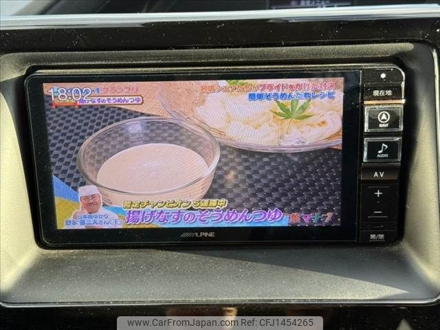 toyota noah 2017 -TOYOTA--Noah DBA-ZRR80G--ZRR80-0355070---TOYOTA--Noah DBA-ZRR80G--ZRR80-0355070- image 2