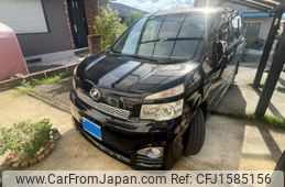 toyota voxy 2012 CFJ1585156