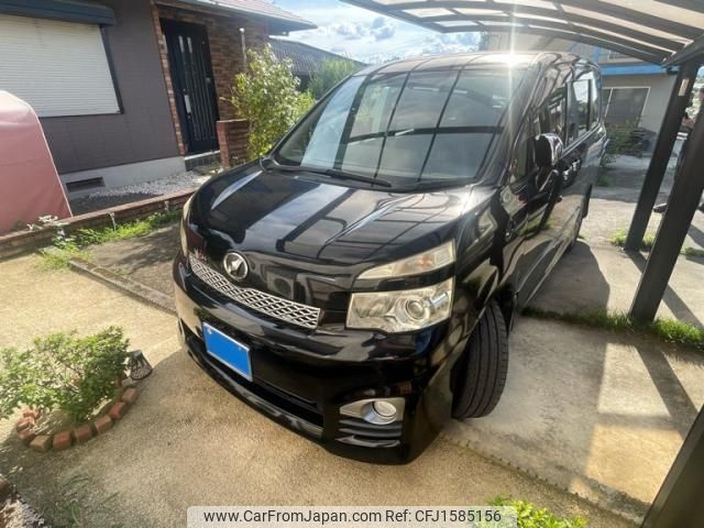 toyota voxy 2012 CFJ1585156 image 1