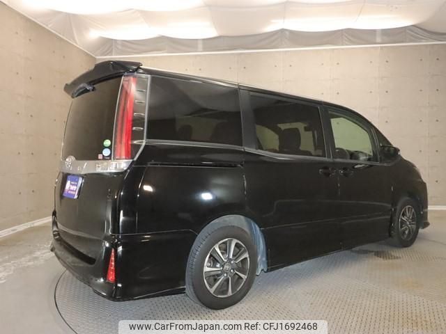 toyota noah 2018 CFJ1692468 image 2