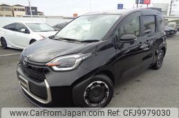 toyota sienta 2023 CFJ9979030