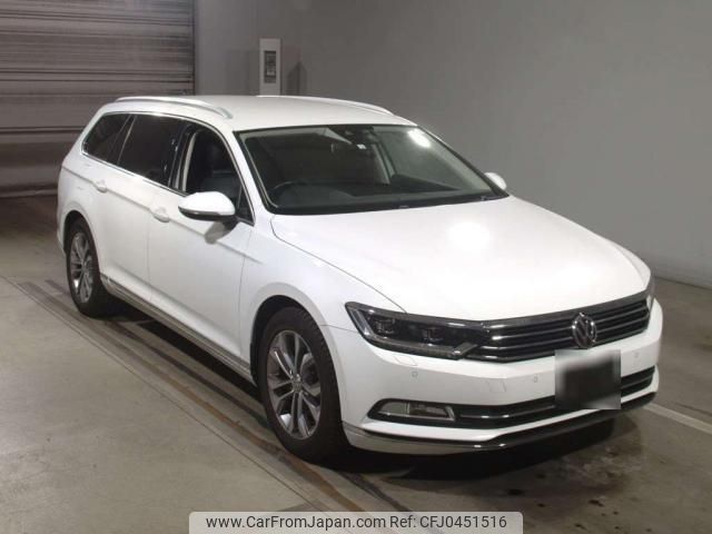 volkswagen passat-variant 2016 quick_quick_DBA-3CCZE_WVWZZZ3CZGE044742 image 1