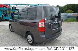 toyota noah 2011 TE3005