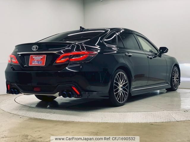 toyota crown 2018 CFJ1690532 image 2