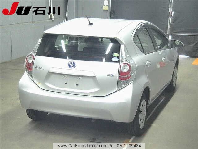 toyota aqua 2012 -TOYOTA--AQUA NHP10--2135710---TOYOTA--AQUA NHP10--2135710- image 2