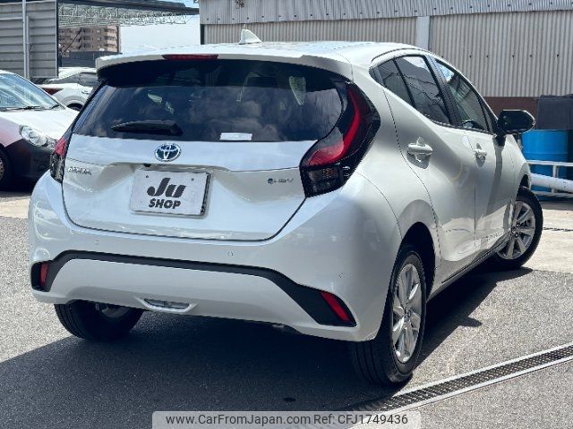 toyota aqua 2024 CFJ1749436 image 2