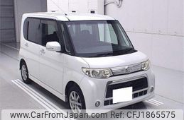 daihatsu tanto 2011 CFJ1865575