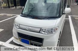 daihatsu tanto 2009 CFJ1801619
